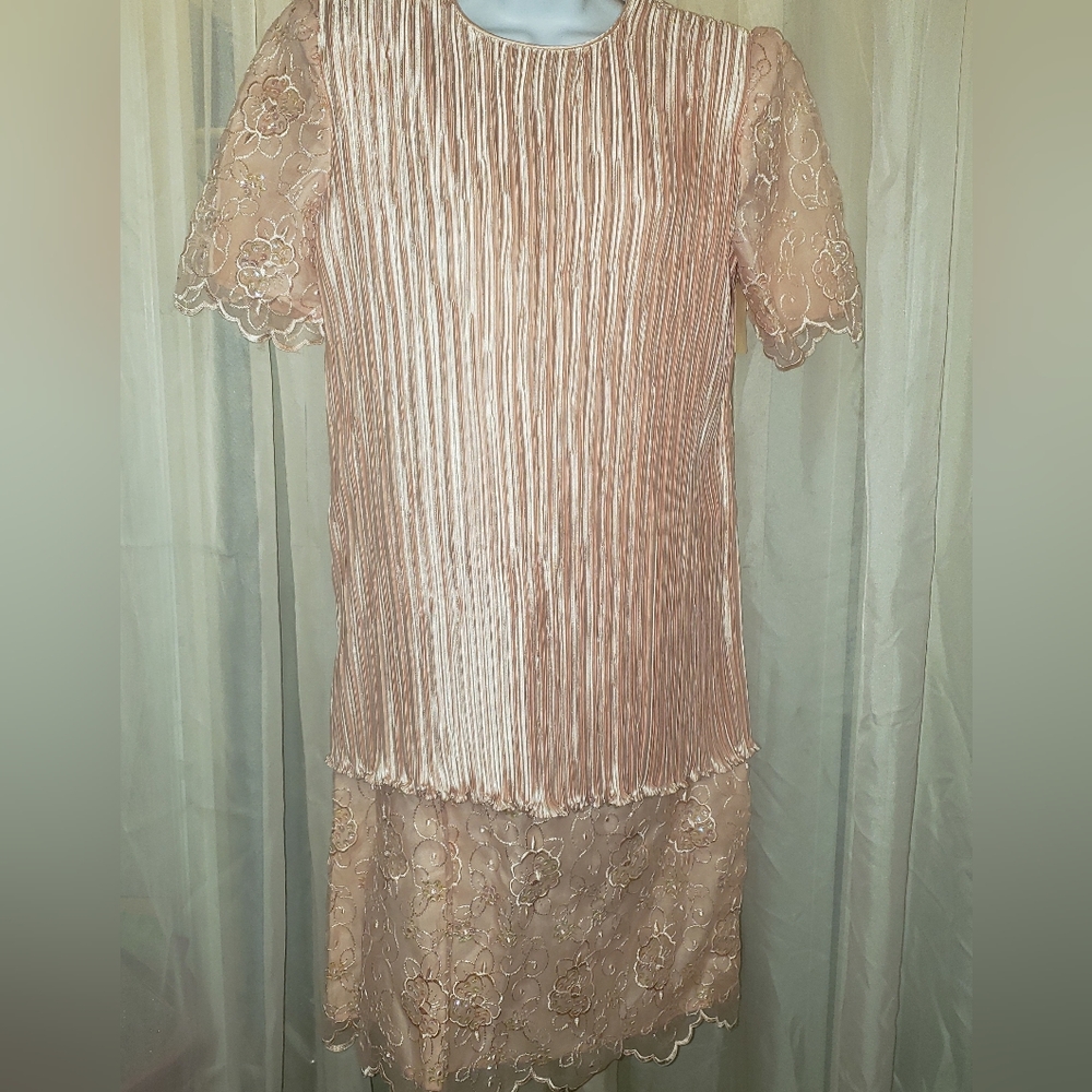 George F Couture Dress Pink Accordian top sequin and floral embroidery sk sz 10